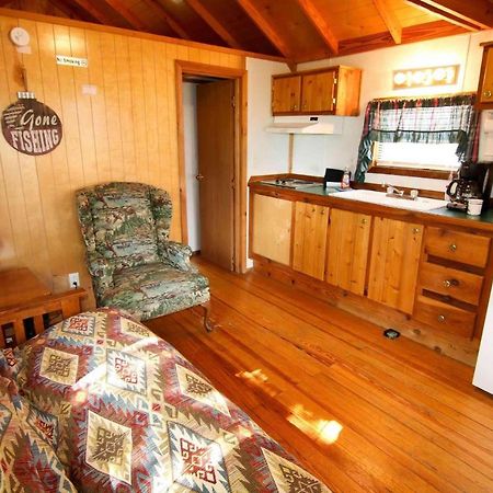 Lakefront Cedar Cabin - 8 Mead Exterior photo